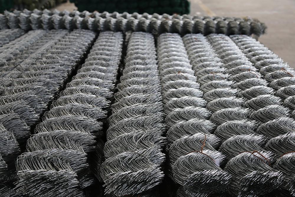 主材：鍍鋅鐵絲網